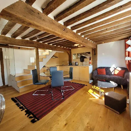 Logis Saint Eloi Apartment